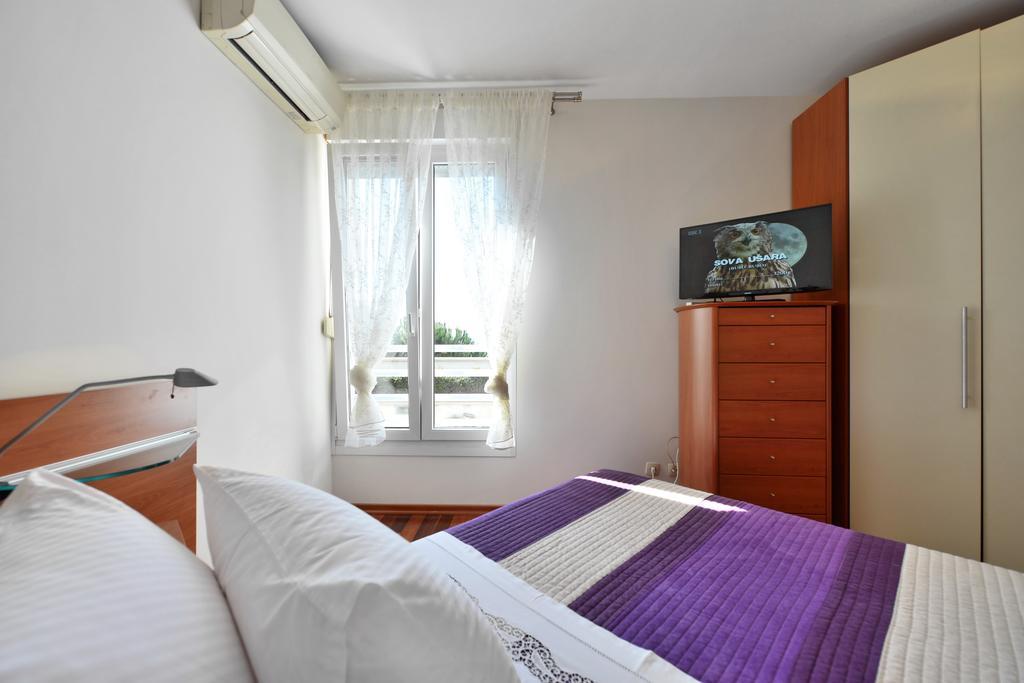 Luxury Seaside Apartment Сплит Номер фото